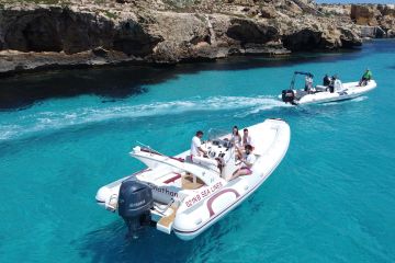 Tour alle Isole Egadi: un giorno a Favignana e Levanzo 1